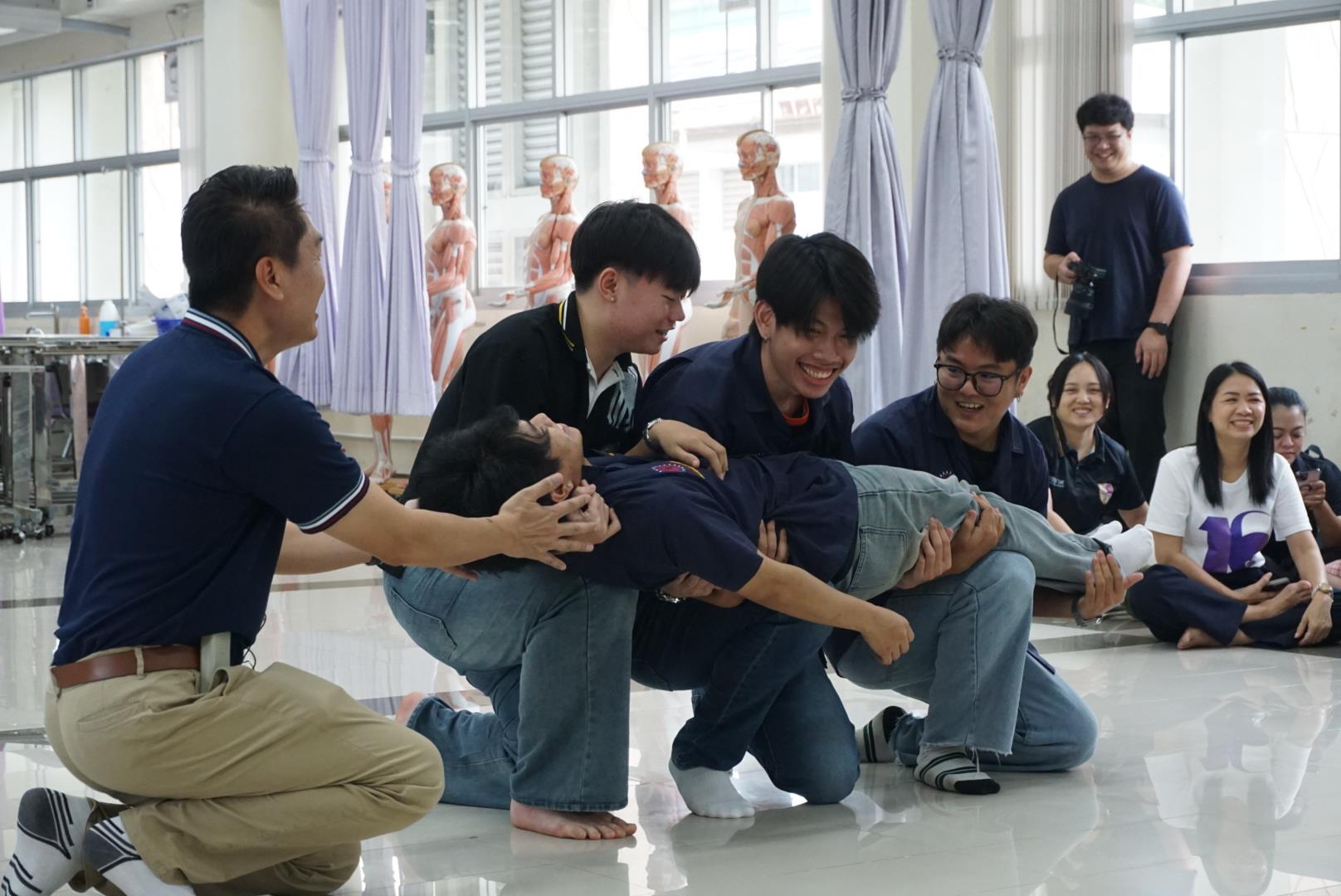 Basic First Aid Training session demonstrating emergency response techniques