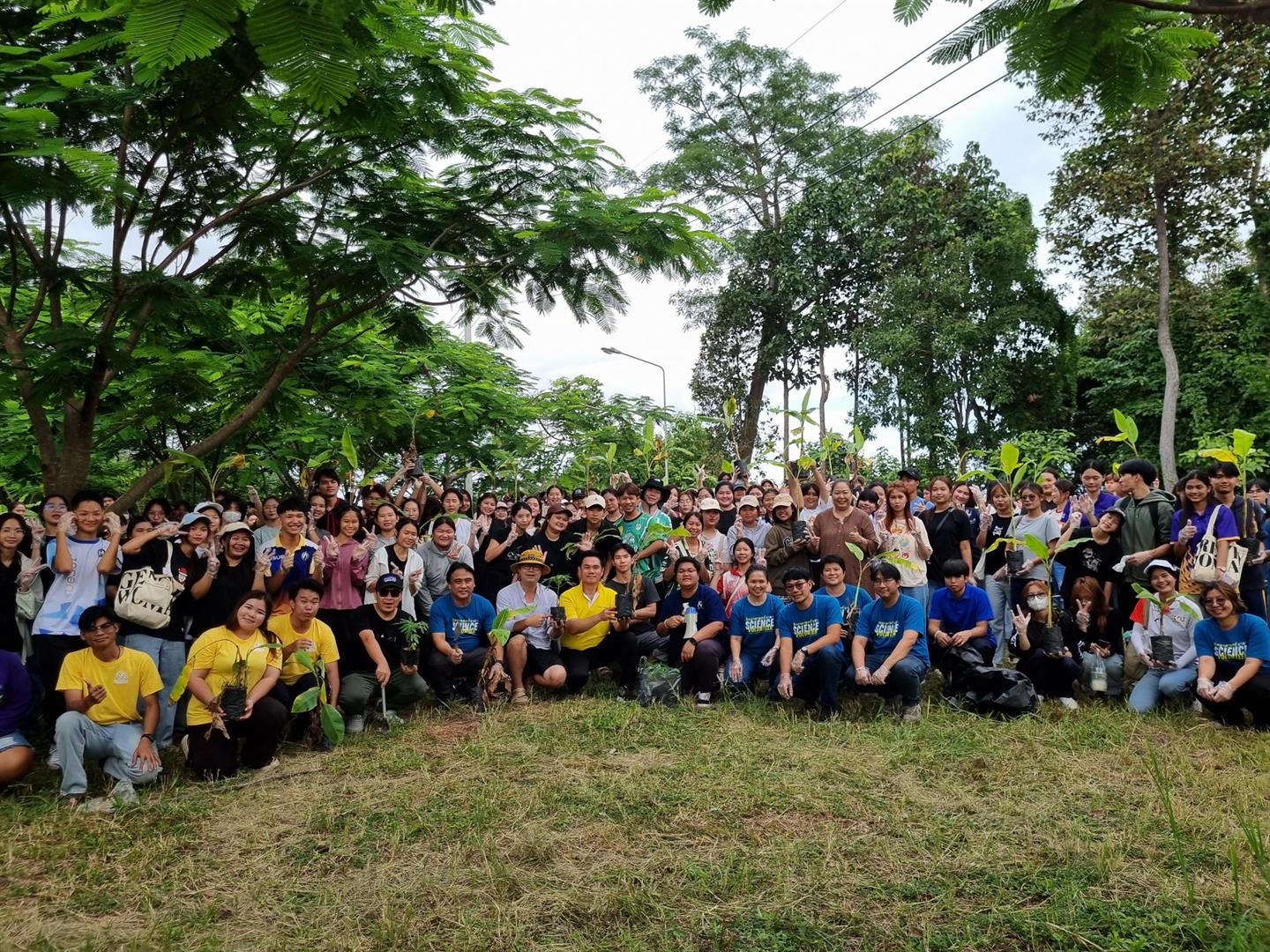 Tree planting volunteer program group photo, University of Phayao