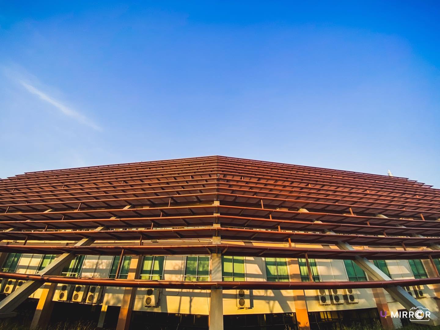 Sunlight-blocking roof structure, University of Phayao