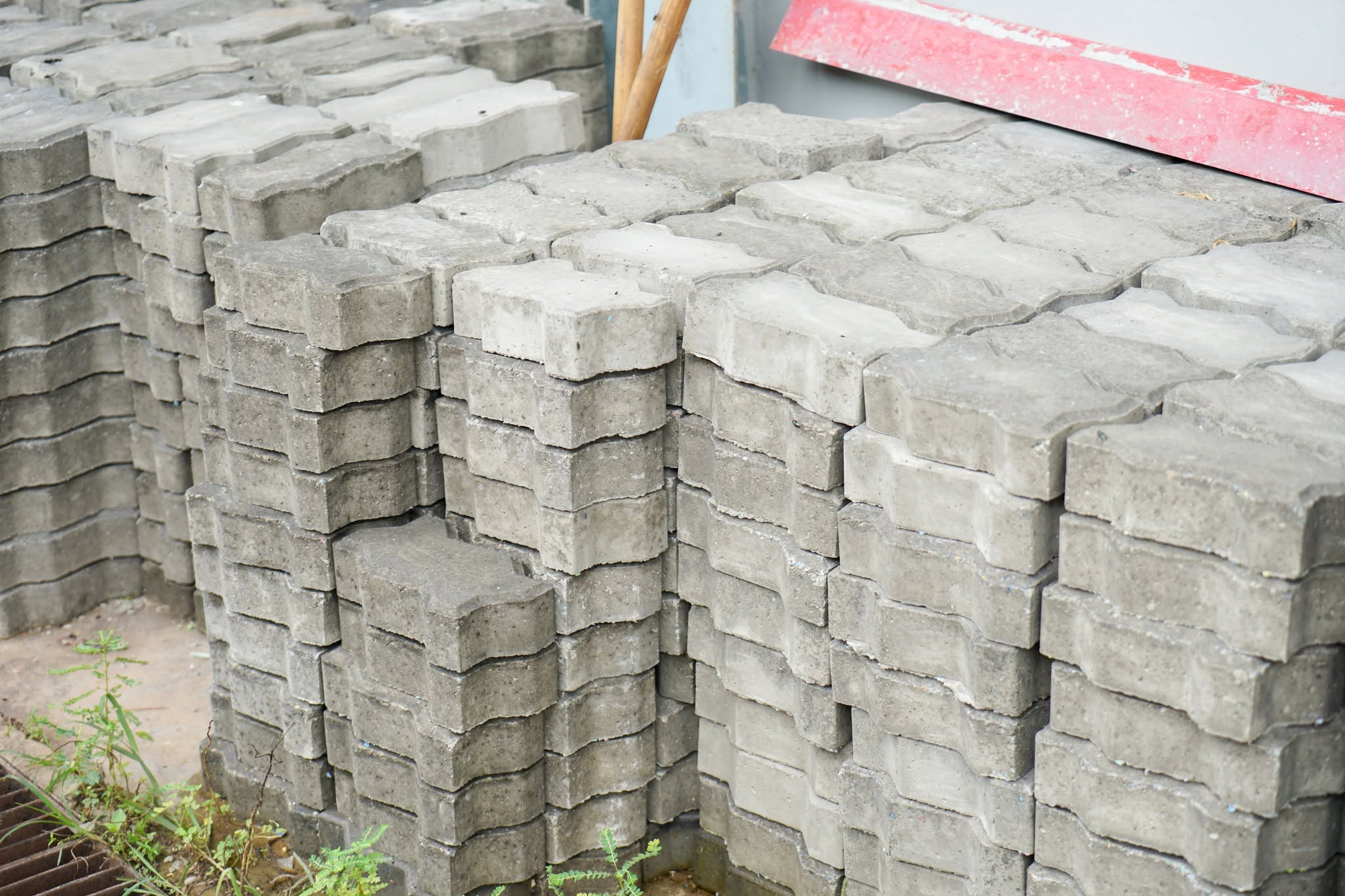 Recycled plastic paving block molds