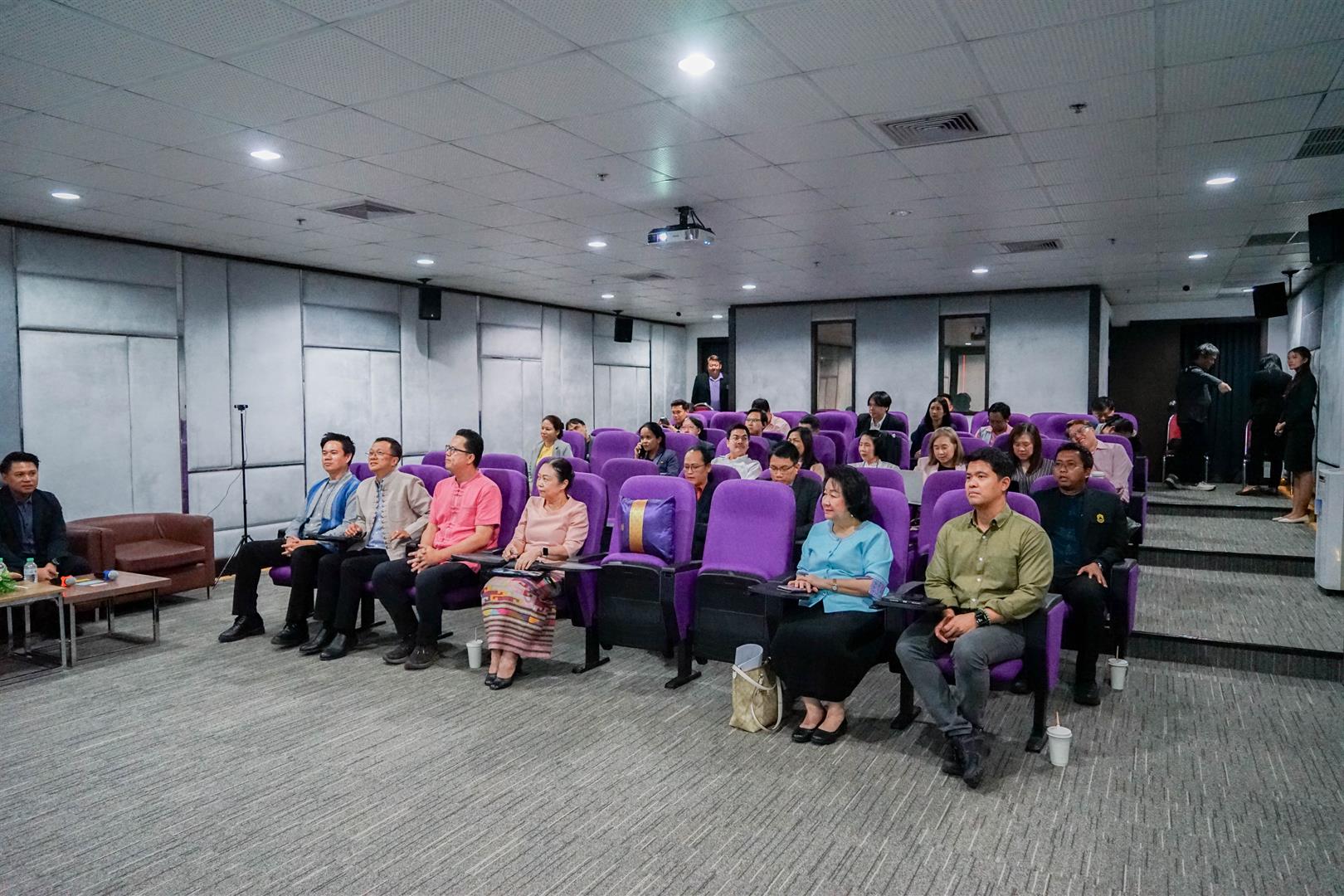 Lecture on carbon footprint assessment delivered by School of Energy and Environment faculty